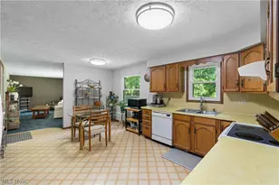 7888 Fox Run Ave NW, North Canton, OH 44720 - Photo 9