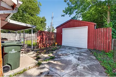 4272 Brockley Avenue, Sheffield Lake, OH 44054 - Photo 5