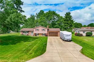 5862 Canterbury Rd, New Franklin, OH 44319 - Photo 3