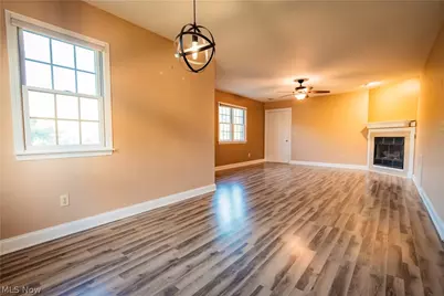 1852 Massachusetts Avenue #8, Poland, OH 44514 - Photo 7