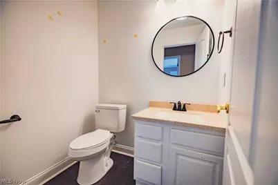 1852 Massachusetts Avenue #8, Poland, OH 44514 - Photo 13