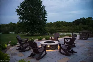 9830 Greenway Trail, Chagrin Falls, OH 44023 - Photo 5