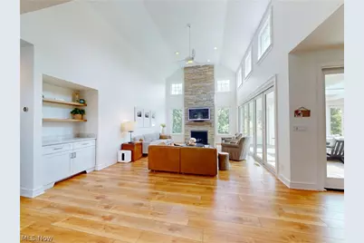 9830 Greenway Trail, Chagrin Falls, OH 44023 - Photo 11