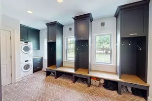 9830 Greenway Trail, Chagrin Falls, OH 44023 - Photo 21