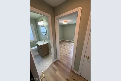 8314 Vineyard Avenue, Loveland, OH 44105 - Photo 17