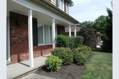 5610 Essex Drive, Green Hills, OH 44131 - Photo 5