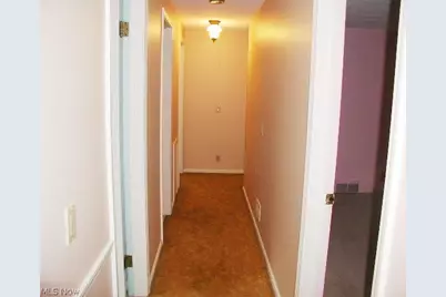 5610 Essex Drive, Green Hills, OH 44131 - Photo 21
