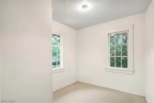 56 Vesper St, Akron, OH 44310 - Photo 29