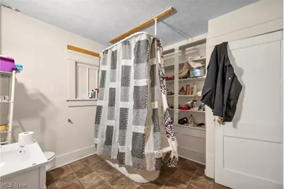 56 Vesper Street, Akron, OH 44310 - Photo 31