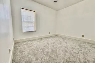 512 E Buchtel Ave, Akron, OH 44304 - Photo 33