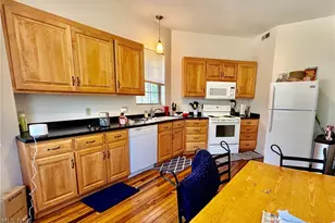 512 E Buchtel Ave, Akron, OH 44304 - Photo 15