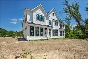 270 Cider Ml, Chardon, OH 44024 - Photo 3