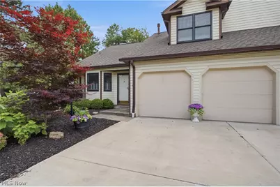 700 Hampton Circle #8, Aurora, OH 44202 - Photo 1