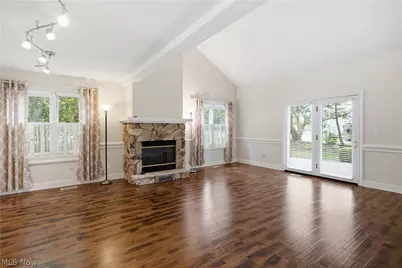 700 Hampton Circle #8, Aurora, OH 44202 - Photo 9