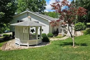 22 Orchard Dr, Martins Ferry, OH 43935 - Photo 33