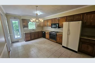 22 Orchard Drive, Martins Ferry, OH 43935 - Photo 9