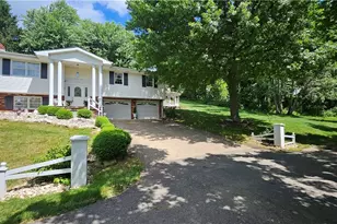 22 Orchard Dr, Martins Ferry, OH 43935 - Photo 5