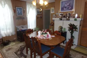 422 N Dawson St, Uhrichsville, OH 44683 - Photo 5