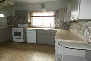 409 2nd St, Bethesda, OH 43719 - Photo 13