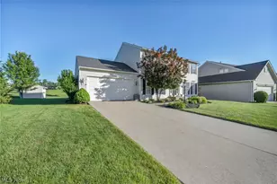 979 Lonetree Ct, Brunswick, OH 44212 - Photo 3