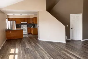 1551 Olympus Dr, Kent, OH 44240 - Photo 3
