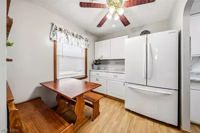 285 E 327th, Willowick, OH 44095 - Photo 7