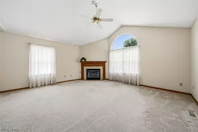 7576 Monterey Bay Drive #5, Mentor on the Lake, OH 44060 - Photo 9