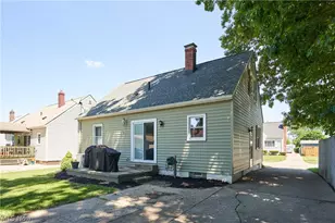 1884 Malasia Rd, Akron, OH 44305 - Photo 21
