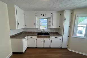 912 28th St NE, Canton, OH 44714 - Photo 5