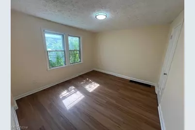 912 28th Street NE, Canton, OH 44714 - Photo 9