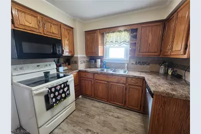 3952 Eleanor Street, Mogadore, OH 44260 - Photo 7