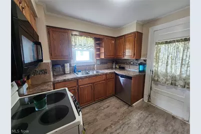 3952 Eleanor Street, Mogadore, OH 44260 - Photo 9