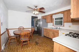 4339 Timberbrook Dr, Canfield, OH 44406 - Photo 9