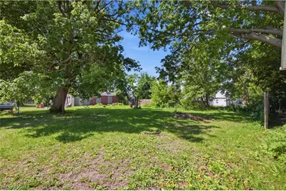 1756 Livingston Avenue, Lorain, OH 44052 - Photo 17