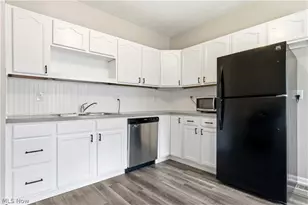 1756 Livingston Ave, Lorain, OH 44052 - Photo 9
