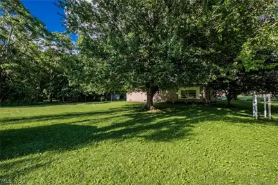 13791 Amodio Avenue NW, Uniontown, OH 44685 - Photo 21