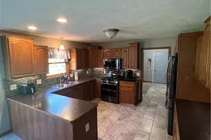 187 Kingsbury Point, Madison, OH 44057 - Photo 3