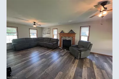 187 Kingsbury Point, Madison, OH 44057 - Photo 7