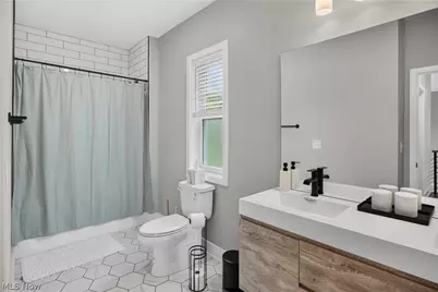 7598 Woodland Avenue, Hudson, OH 44236 - Photo 31