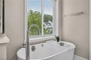 7598 Woodland Ave, Hudson, OH 44236 - Photo 25