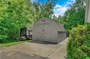 17800 Settlers Trail, Chagrin Falls, OH 44023 - Photo 37