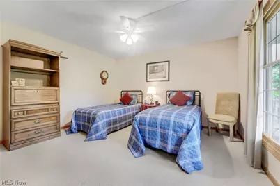 17800 Settlers Trail, Chagrin Falls, OH 44023 - Photo 9