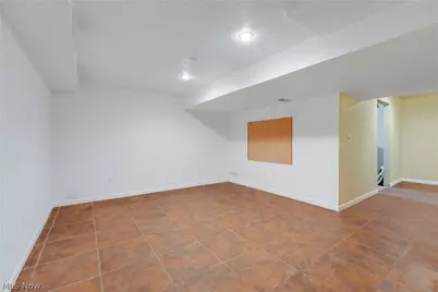 17800 Settlers Trail, Chagrin Falls, OH 44023 - Photo 29