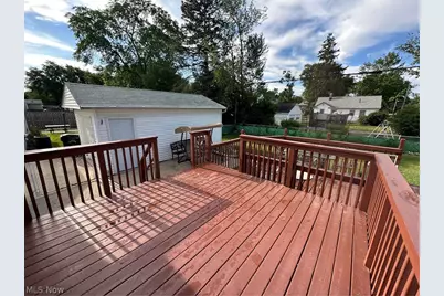 1061 Bell Avenue, Elyria, OH 44035 - Photo 11