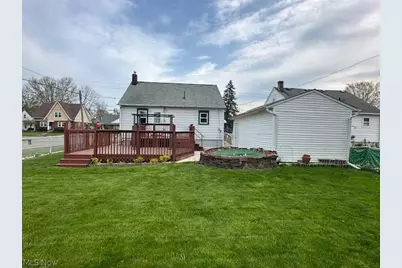 1061 Bell Avenue, Elyria, OH 44035 - Photo 9