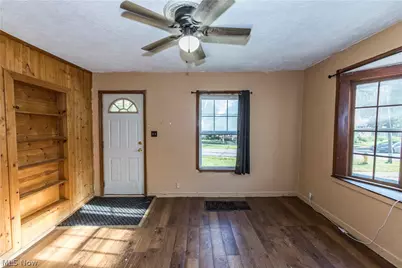 143 E Central Avenue, Ravenna, OH 44266 - Photo 5