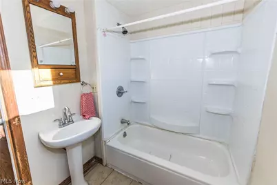143 E Central Avenue, Ravenna, OH 44266 - Photo 15