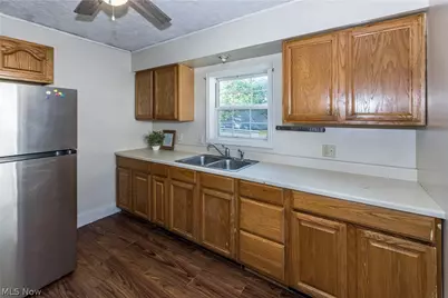 143 E Central Avenue, Ravenna, OH 44266 - Photo 11
