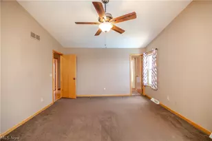5128 Clearfield Dr, Mineral Ridge, OH 44440 - Photo 33