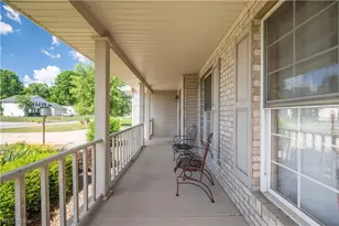 5128 Clearfield Dr, Mineral Ridge, OH 44440 - Photo 3